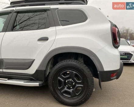 Білий Рено Дастер, об'ємом двигуна 1.5 л та пробігом 70 тис. км за 16200 $, фото 10 на Automoto.ua