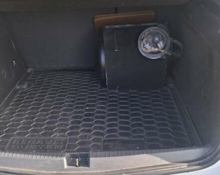 Белый Рено Дастер, объемом двигателя 1.6 л и пробегом 68 тыс. км за 14100 $, фото 8 на Automoto.ua