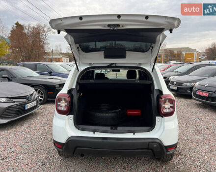 Белый Рено Дастер, объемом двигателя 1.6 л и пробегом 147 тыс. км за 13950 $, фото 9 на Automoto.ua