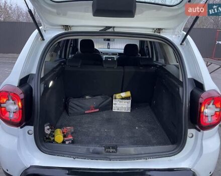 Белый Рено Дастер, объемом двигателя 1.6 л и пробегом 114 тыс. км за 13500 $, фото 10 на Automoto.ua