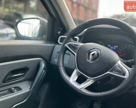Білий Рено Дастер, об'ємом двигуна 1.6 л та пробігом 106 тис. км за 11500 $, фото 9 на Automoto.ua