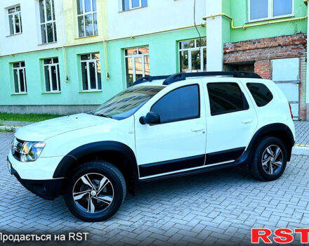 Белый Рено Дастер, объемом двигателя 1.5 л и пробегом 67 тыс. км за 14800 $, фото 4 на Automoto.ua