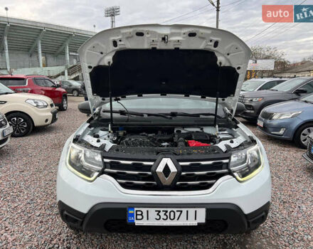 Белый Рено Дастер, объемом двигателя 1.6 л и пробегом 147 тыс. км за 13950 $, фото 10 на Automoto.ua