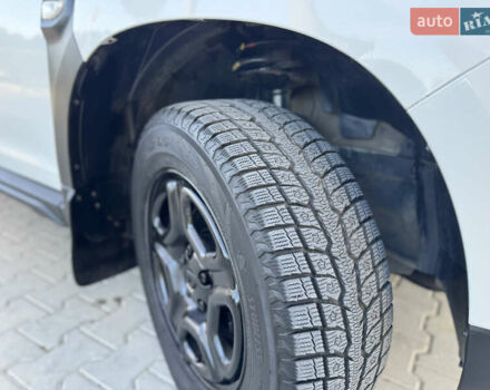 Белый Рено Дастер, объемом двигателя 1.46 л и пробегом 280 тыс. км за 12500 $, фото 13 на Automoto.ua