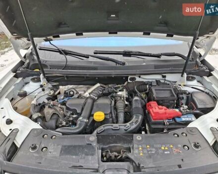 Білий Рено Дастер, об'ємом двигуна 1.46 л та пробігом 211 тис. км за 16500 $, фото 27 на Automoto.ua