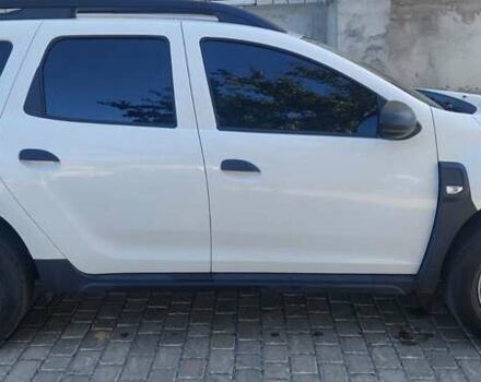Белый Рено Дастер, объемом двигателя 1.6 л и пробегом 50 тыс. км за 16200 $, фото 4 на Automoto.ua