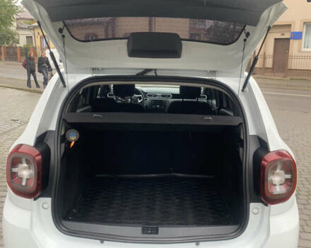 Білий Рено Дастер, об'ємом двигуна 1.5 л та пробігом 220 тис. км за 12450 $, фото 10 на Automoto.ua