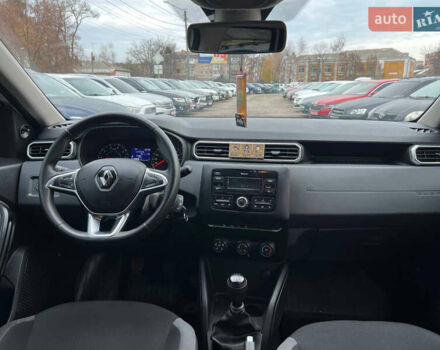 Белый Рено Дастер, объемом двигателя 1.6 л и пробегом 147 тыс. км за 13950 $, фото 20 на Automoto.ua