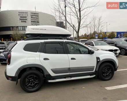 Білий Рено Дастер, об'ємом двигуна 1.5 л та пробігом 70 тис. км за 16200 $, фото 15 на Automoto.ua