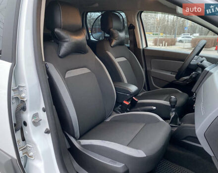 Білий Рено Дастер, об'ємом двигуна 1.46 л та пробігом 71 тис. км за 14700 $, фото 18 на Automoto.ua