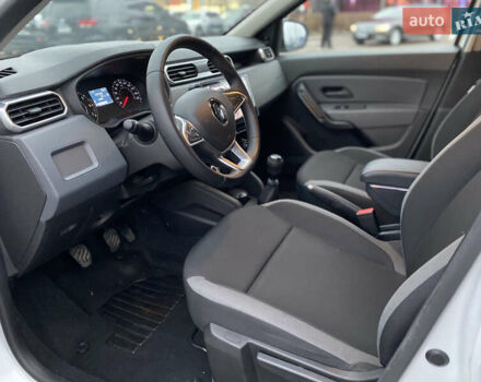 Білий Рено Дастер, об'ємом двигуна 1.46 л та пробігом 71 тис. км за 14700 $, фото 16 на Automoto.ua