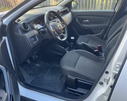 Белый Рено Дастер, объемом двигателя 1.5 л и пробегом 184 тыс. км за 13599 $, фото 8 на Automoto.ua