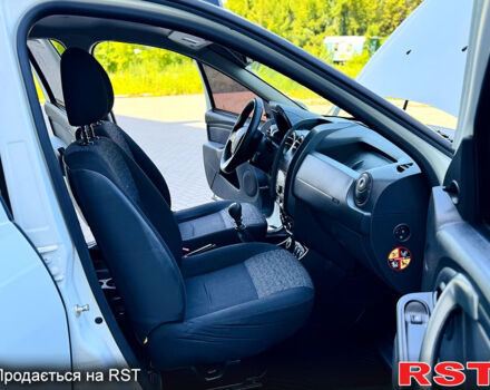 Белый Рено Дастер, объемом двигателя 1.5 л и пробегом 67 тыс. км за 14800 $, фото 9 на Automoto.ua