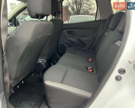 Белый Рено Дастер, объемом двигателя 1.6 л и пробегом 147 тыс. км за 13950 $, фото 13 на Automoto.ua