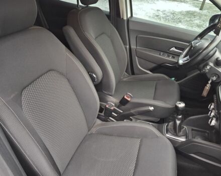 Белый Рено Дастер, объемом двигателя 1.5 л и пробегом 211 тыс. км за 16500 $, фото 13 на Automoto.ua