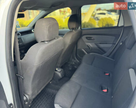 Белый Рено Дастер, объемом двигателя 1.46 л и пробегом 280 тыс. км за 12500 $, фото 9 на Automoto.ua