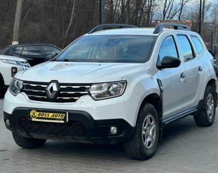 Белый Рено Дастер, объемом двигателя 1.6 л и пробегом 93 тыс. км за 12800 $, фото 2 на Automoto.ua