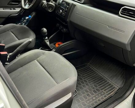 Белый Рено Дастер, объемом двигателя 1.5 л и пробегом 290 тыс. км за 12000 $, фото 5 на Automoto.ua