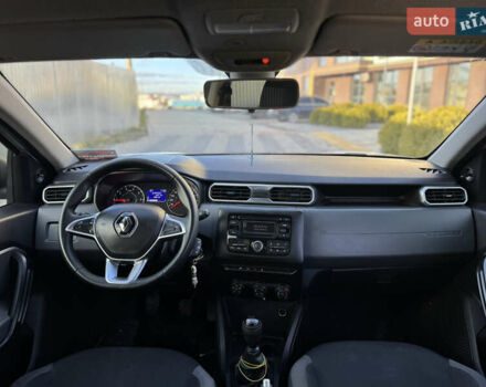 Белый Рено Дастер, объемом двигателя 1.46 л и пробегом 280 тыс. км за 12500 $, фото 12 на Automoto.ua