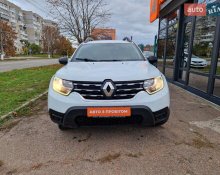 Белый Рено Дастер, объемом двигателя 1.5 л и пробегом 87 тыс. км за 15500 $, фото 1 на Automoto.ua