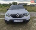 Белый Рено Дастер, объемом двигателя 1.6 л и пробегом 411 тыс. км за 14000 $, фото 5 на Automoto.ua