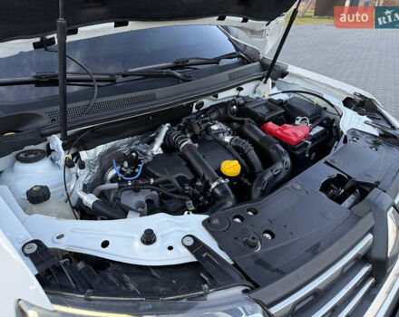 Білий Рено Дастер, об'ємом двигуна 1.5 л та пробігом 152 тис. км за 14999 $, фото 27 на Automoto.ua