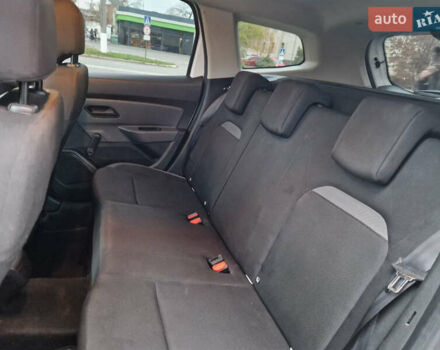 Белый Рено Дастер, объемом двигателя 1.5 л и пробегом 87 тыс. км за 15500 $, фото 19 на Automoto.ua