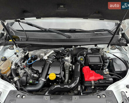 Білий Рено Дастер, об'ємом двигуна 1.46 л та пробігом 57 тис. км за 14800 $, фото 16 на Automoto.ua