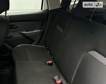 Білий Рено Дастер, об'ємом двигуна 1.6 л та пробігом 109 тис. км за 10100 $, фото 10 на Automoto.ua