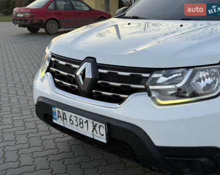 Білий Рено Дастер, об'ємом двигуна 1.5 л та пробігом 152 тис. км за 14999 $, фото 3 на Automoto.ua