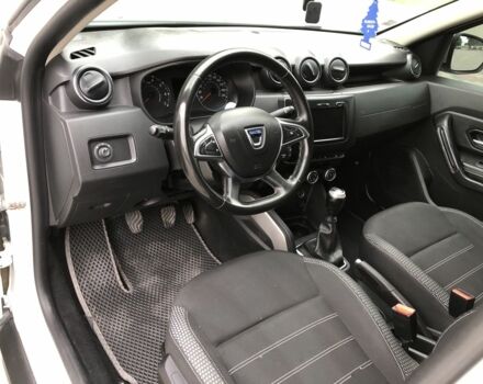 Белый Рено Дастер, объемом двигателя 1.5 л и пробегом 154 тыс. км за 15200 $, фото 10 на Automoto.ua