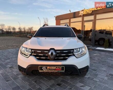 Белый Рено Дастер, объемом двигателя 1.5 л и пробегом 228 тыс. км за 14199 $, фото 2 на Automoto.ua