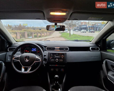 Белый Рено Дастер, объемом двигателя 1.5 л и пробегом 87 тыс. км за 15500 $, фото 7 на Automoto.ua