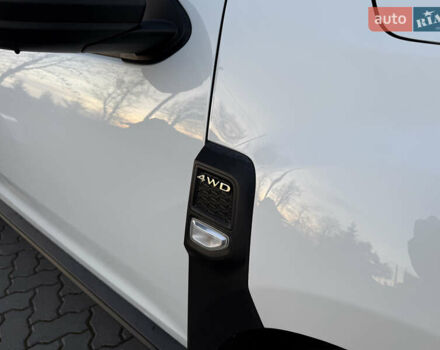 Білий Рено Дастер, об'ємом двигуна 1.5 л та пробігом 152 тис. км за 14999 $, фото 11 на Automoto.ua