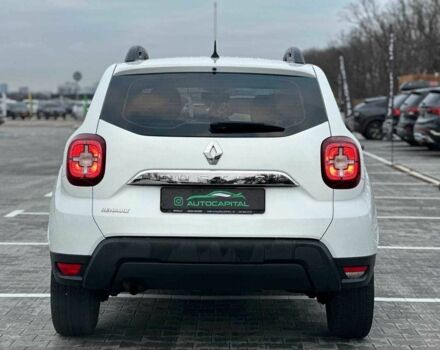 Білий Рено Дастер, об'ємом двигуна 1.6 л та пробігом 97 тис. км за 12790 $, фото 7 на Automoto.ua