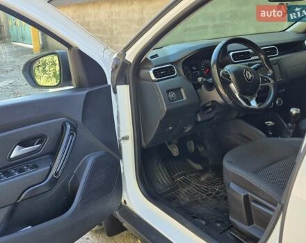 Белый Рено Дастер, объемом двигателя 1.5 л и пробегом 166 тыс. км за 13750 $, фото 15 на Automoto.ua