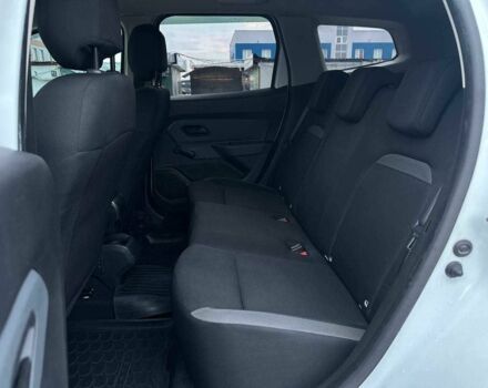 Білий Рено Дастер, об'ємом двигуна 1.6 л та пробігом 97 тис. км за 12790 $, фото 16 на Automoto.ua