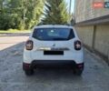 Белый Рено Дастер, объемом двигателя 1.5 л и пробегом 166 тыс. км за 13750 $, фото 3 на Automoto.ua