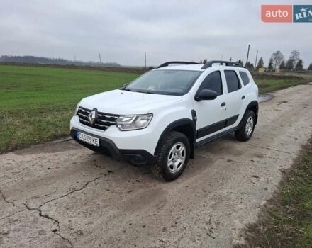 Белый Рено Дастер, объемом двигателя 1.5 л и пробегом 215 тыс. км за 14500 $, фото 2 на Automoto.ua