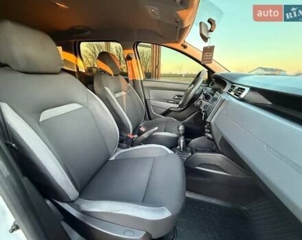 Белый Рено Дастер, объемом двигателя 1.5 л и пробегом 228 тыс. км за 14199 $, фото 22 на Automoto.ua