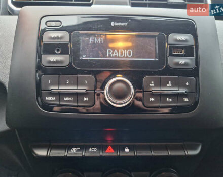 Белый Рено Дастер, объемом двигателя 1.5 л и пробегом 87 тыс. км за 15500 $, фото 13 на Automoto.ua