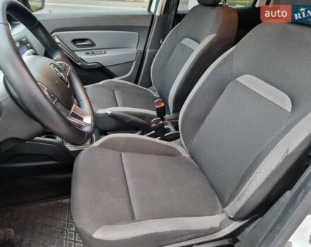 Белый Рено Дастер, объемом двигателя 1.5 л и пробегом 87 тыс. км за 15500 $, фото 17 на Automoto.ua