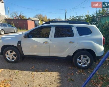 Белый Рено Дастер, объемом двигателя 1.5 л и пробегом 121 тыс. км за 15700 $, фото 1 на Automoto.ua