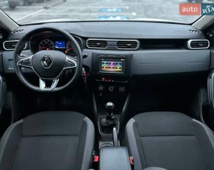 Білий Рено Дастер, об'ємом двигуна 1.6 л та пробігом 97 тис. км за 12790 $, фото 20 на Automoto.ua