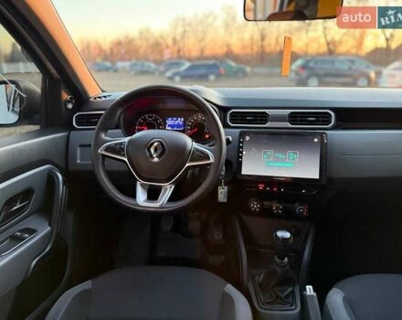 Белый Рено Дастер, объемом двигателя 1.5 л и пробегом 228 тыс. км за 14199 $, фото 15 на Automoto.ua