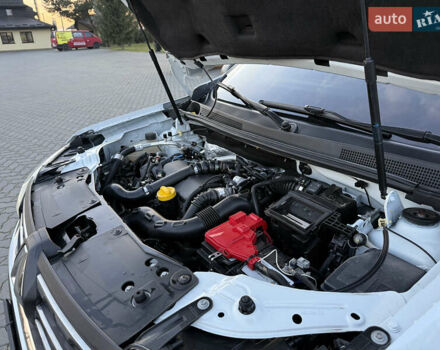 Білий Рено Дастер, об'ємом двигуна 1.5 л та пробігом 152 тис. км за 14999 $, фото 28 на Automoto.ua