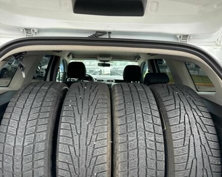 Білий Рено Дастер, об'ємом двигуна 1.6 л та пробігом 102 тис. км за 14900 $, фото 8 на Automoto.ua