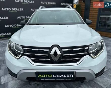 Білий Рено Дастер, об'ємом двигуна 1.6 л та пробігом 30 тис. км за 16300 $, фото 4 на Automoto.ua