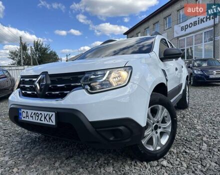 Белый Рено Дастер, объемом двигателя 1.6 л и пробегом 108 тыс. км за 12500 $, фото 3 на Automoto.ua