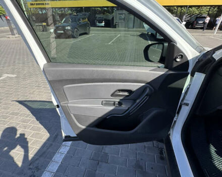 Белый Рено Дастер, объемом двигателя 1.5 л и пробегом 152 тыс. км за 15400 $, фото 9 на Automoto.ua